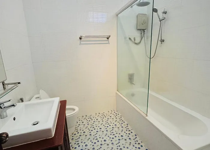 Platinum Haven & Gardens Hotel